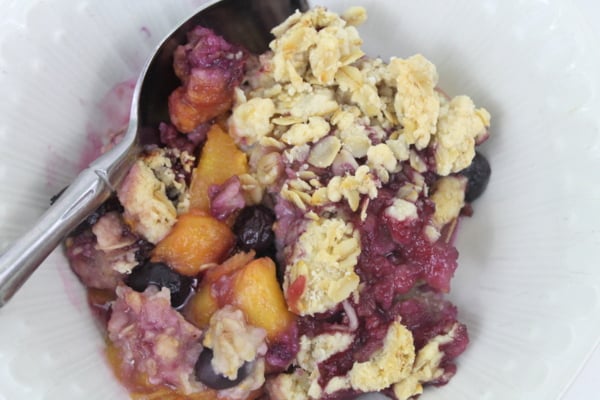 Quick and easy Sugar-free Blueberry Peach Crisp from www.realthekitchenandbeyond.com