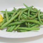 Air Fryer Recipes Lemony Green Beans | www.realthektichenandbeyond.com