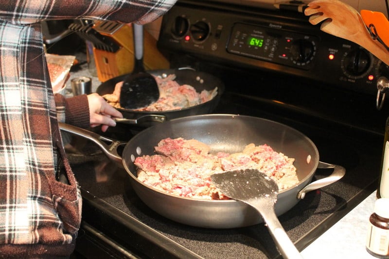Meal PreppingParty with Kitchen IQ browning meat