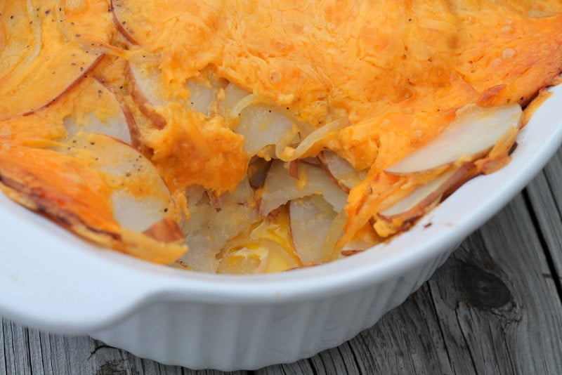 Easy Cheesy Scalloped Potatoes Recipe 
